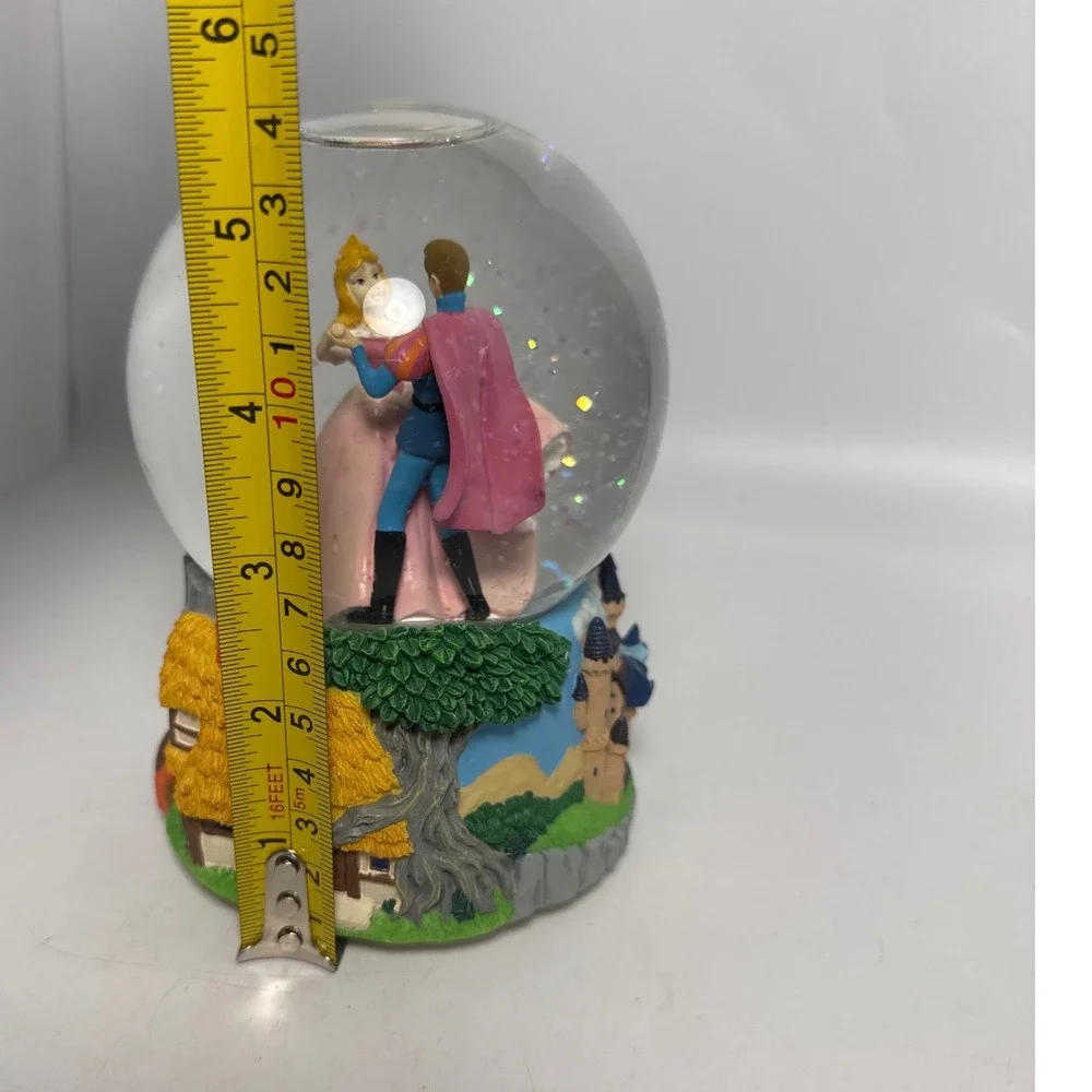 Disney Enesco Sleeping Beauty Musical Snow Globe Aurora Prince Phillip 6